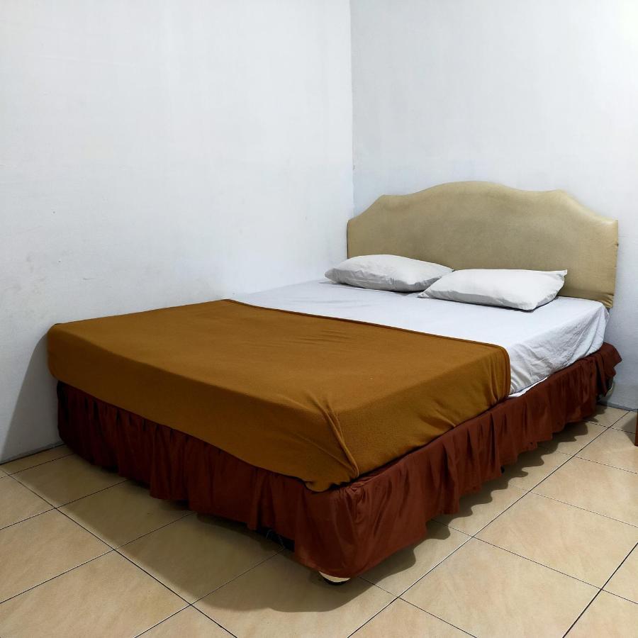 Hotel Nirwana Ternate Redpartner Exterior foto